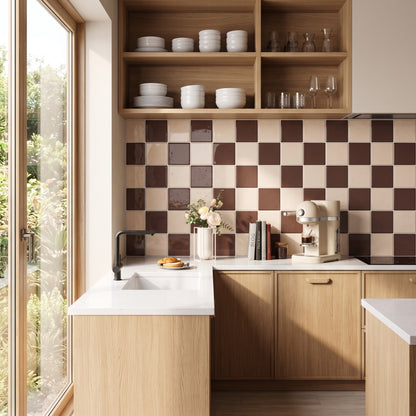 Prism Klebefliesen Terrakotta-Creme im Bad