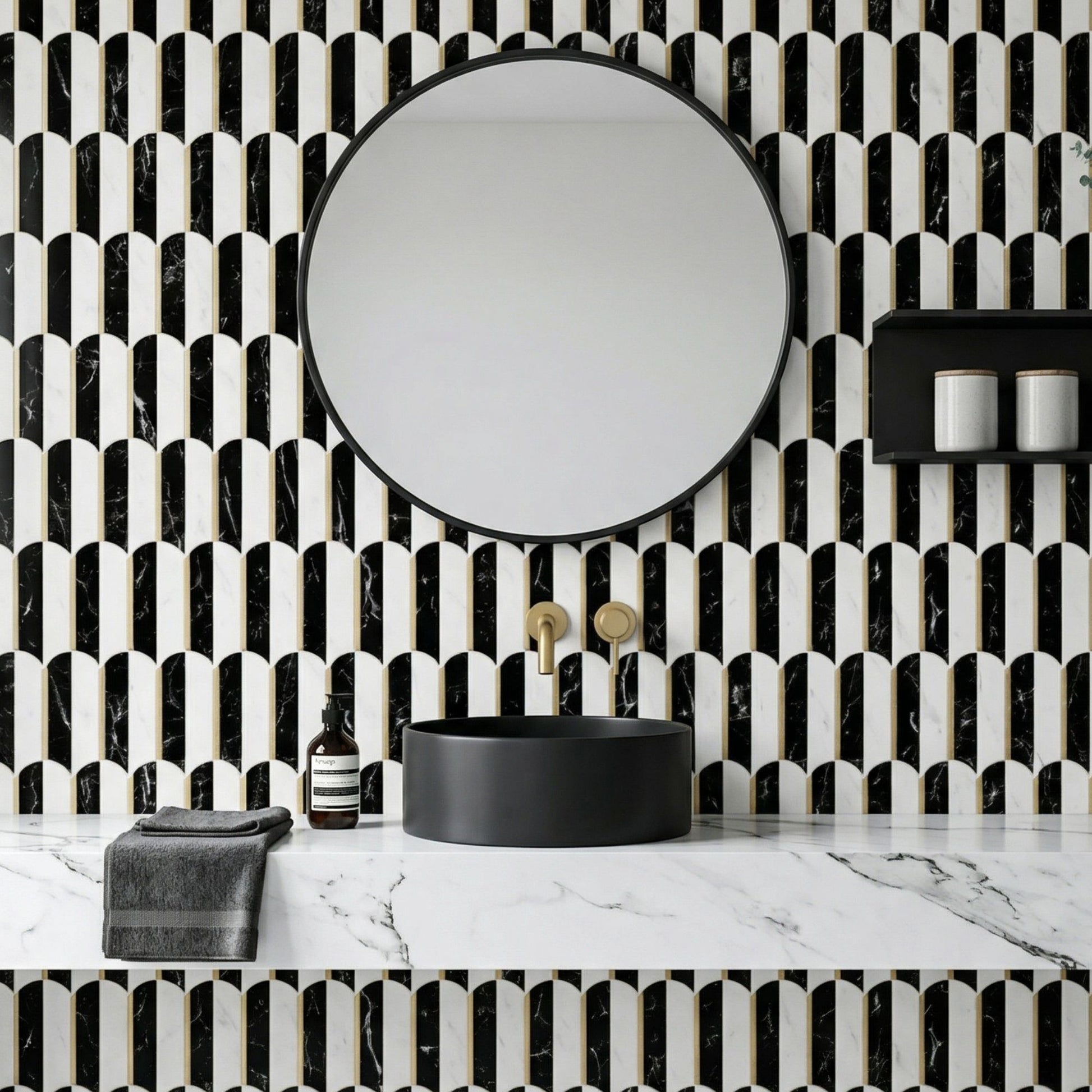 rinovim FORMA Klebefliesen Marmor Schwarz Bad – schwarze Marmoroptik mit Muster im Badezimmer, spritzwassergeschützt & rückstandslos entfernbar, ideal für Mietwohnungen